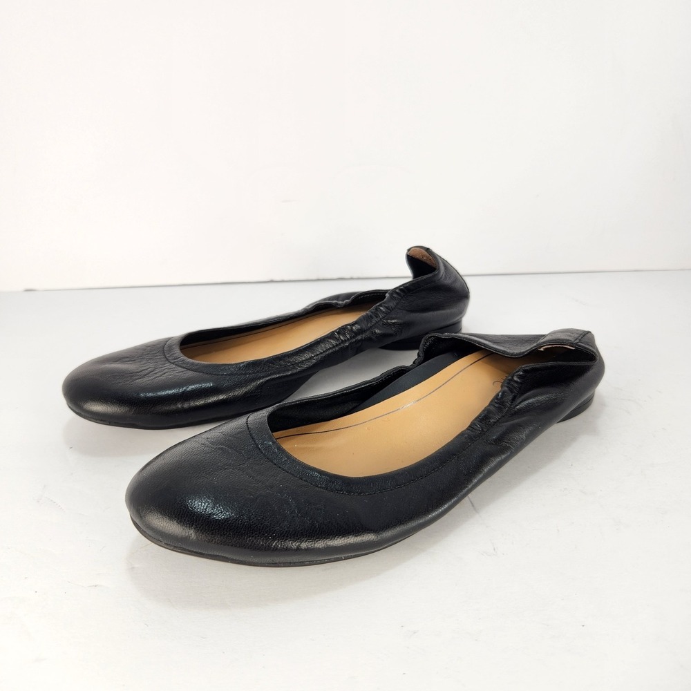 Vionic Black Leather Ballet Flats
